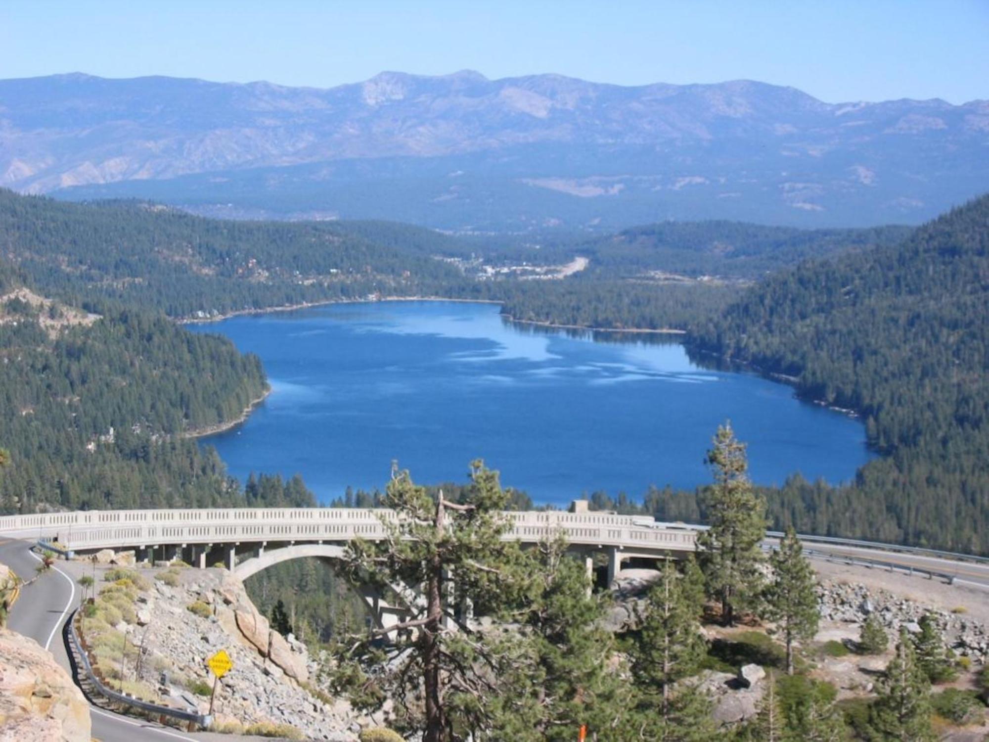 تروكي Donner Lake Inn المظهر الخارجي الصورة