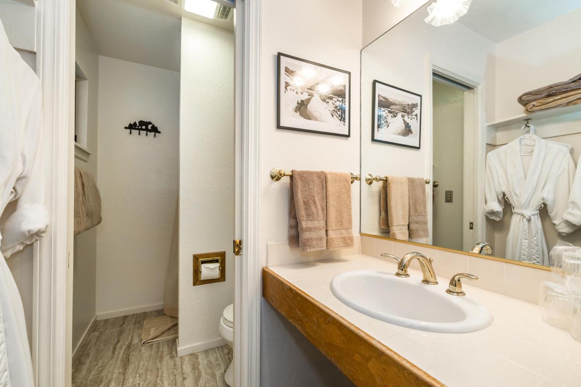 تروكي Donner Lake Inn المظهر الخارجي الصورة